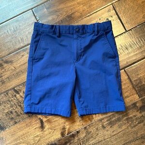 Vineyard Vines Performance shorts size 7
